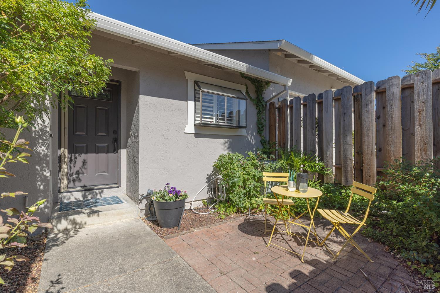 2576 Hidden Valley Ln