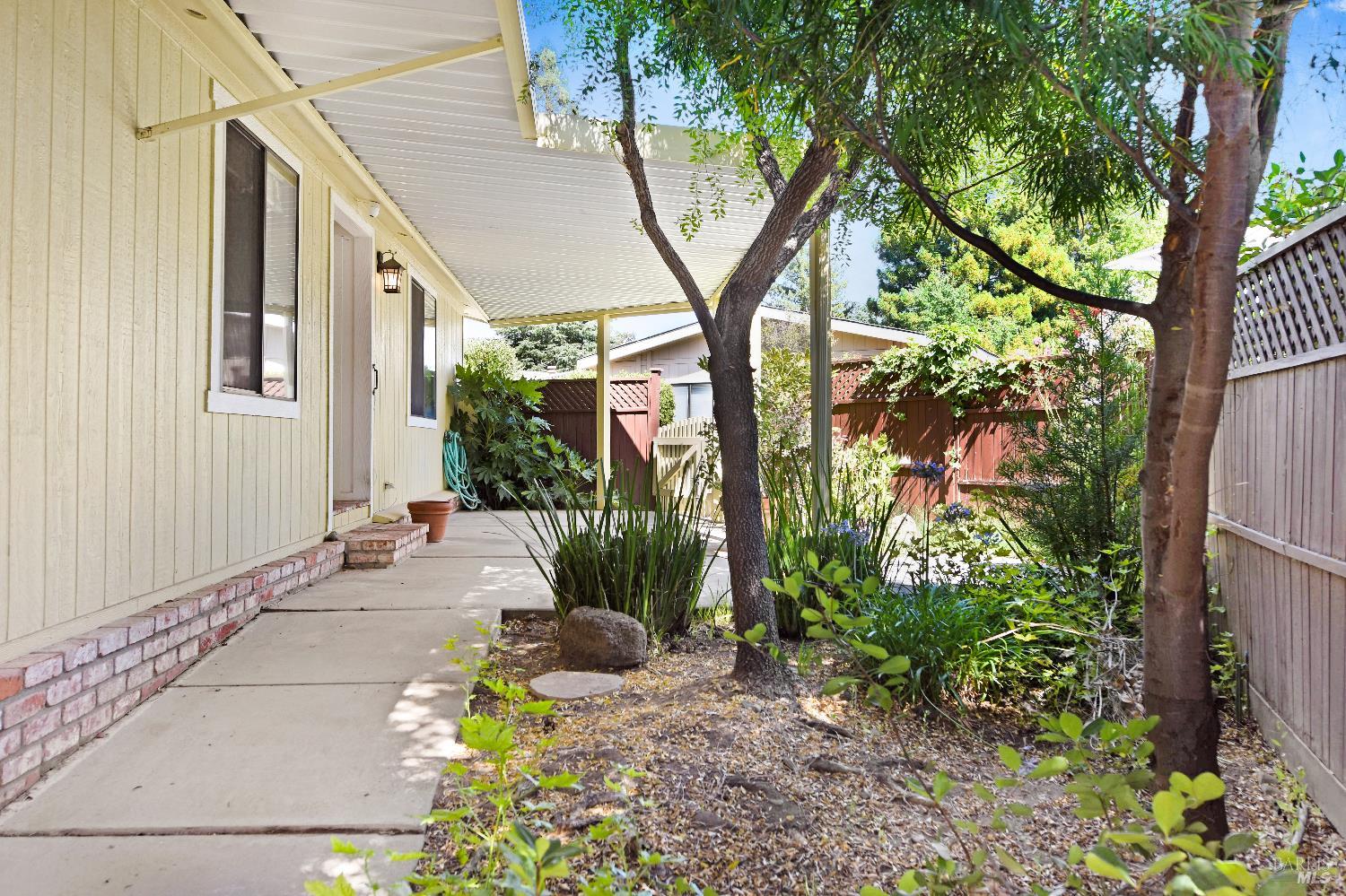 49 Laguna Seca Ct