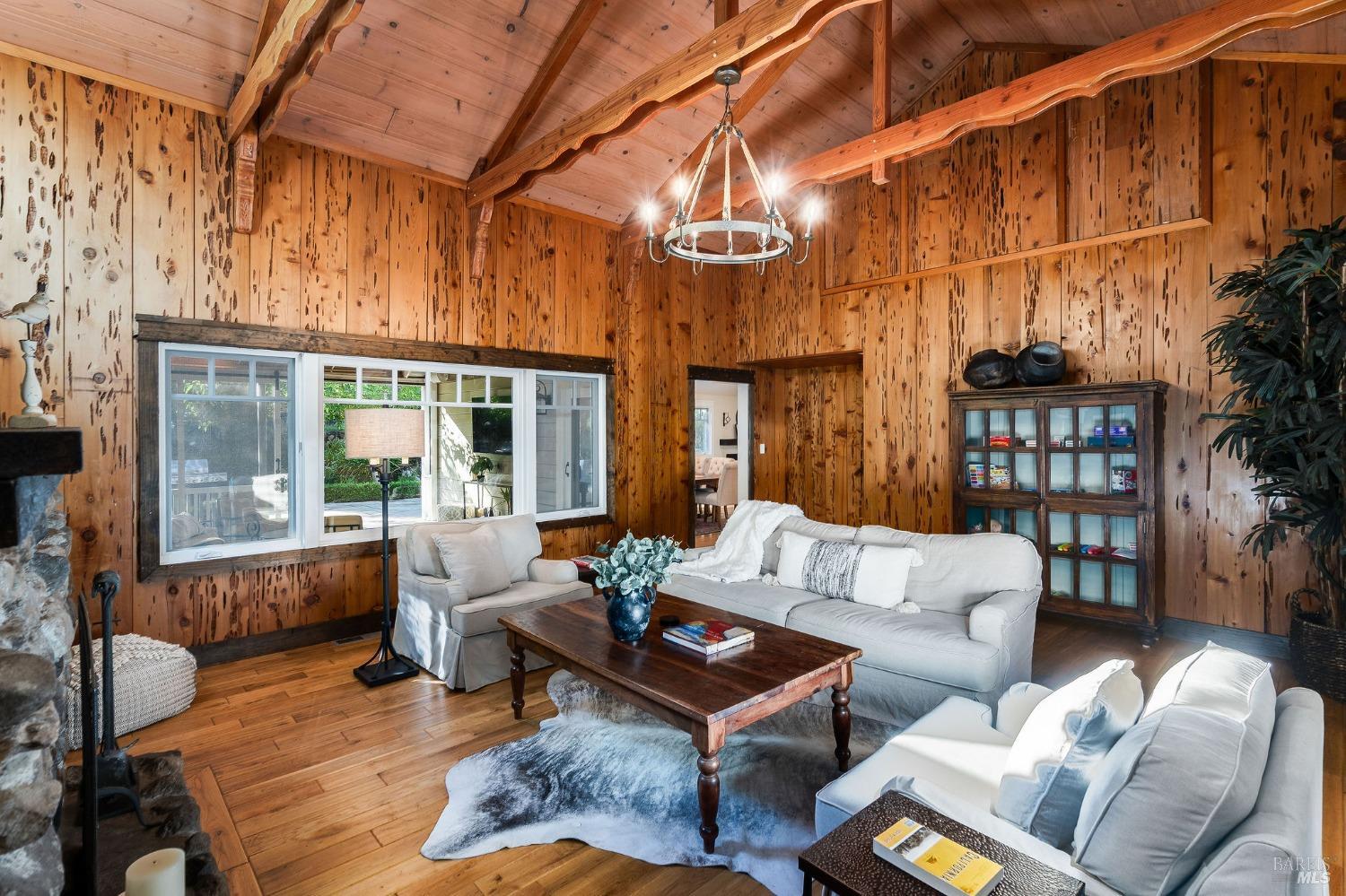 1450 Diamond Mountain Rd