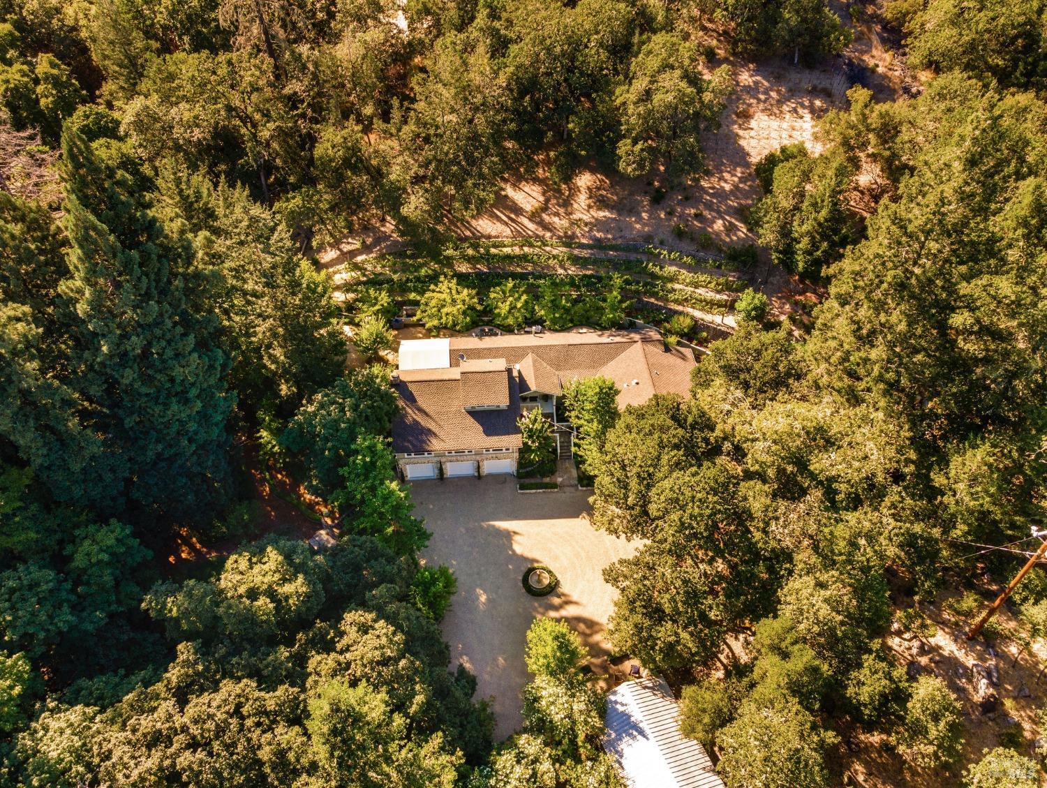 1450 Diamond Mountain Rd