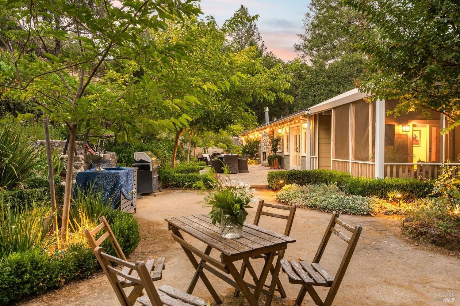 1450 Diamond Mountain Rd