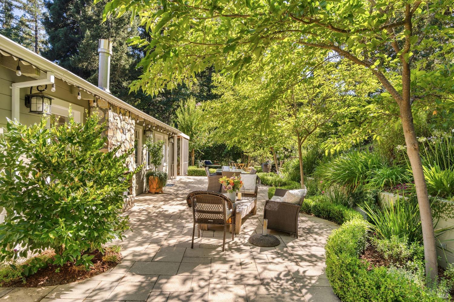 1450 Diamond Mountain Rd
