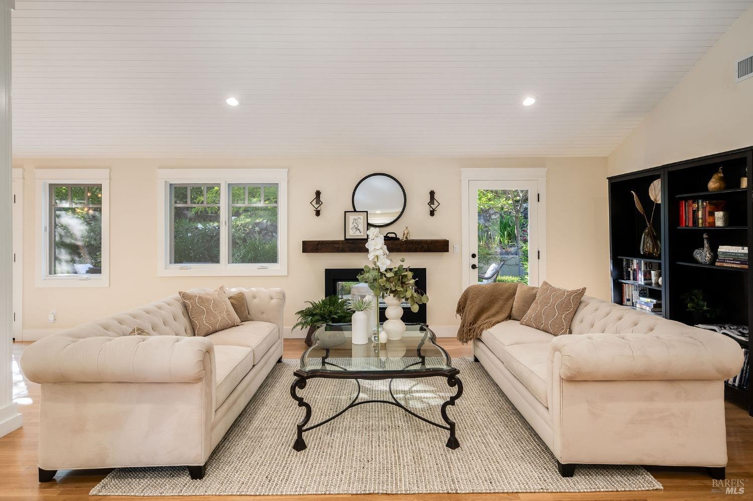 1450 Diamond Mountain Rd
