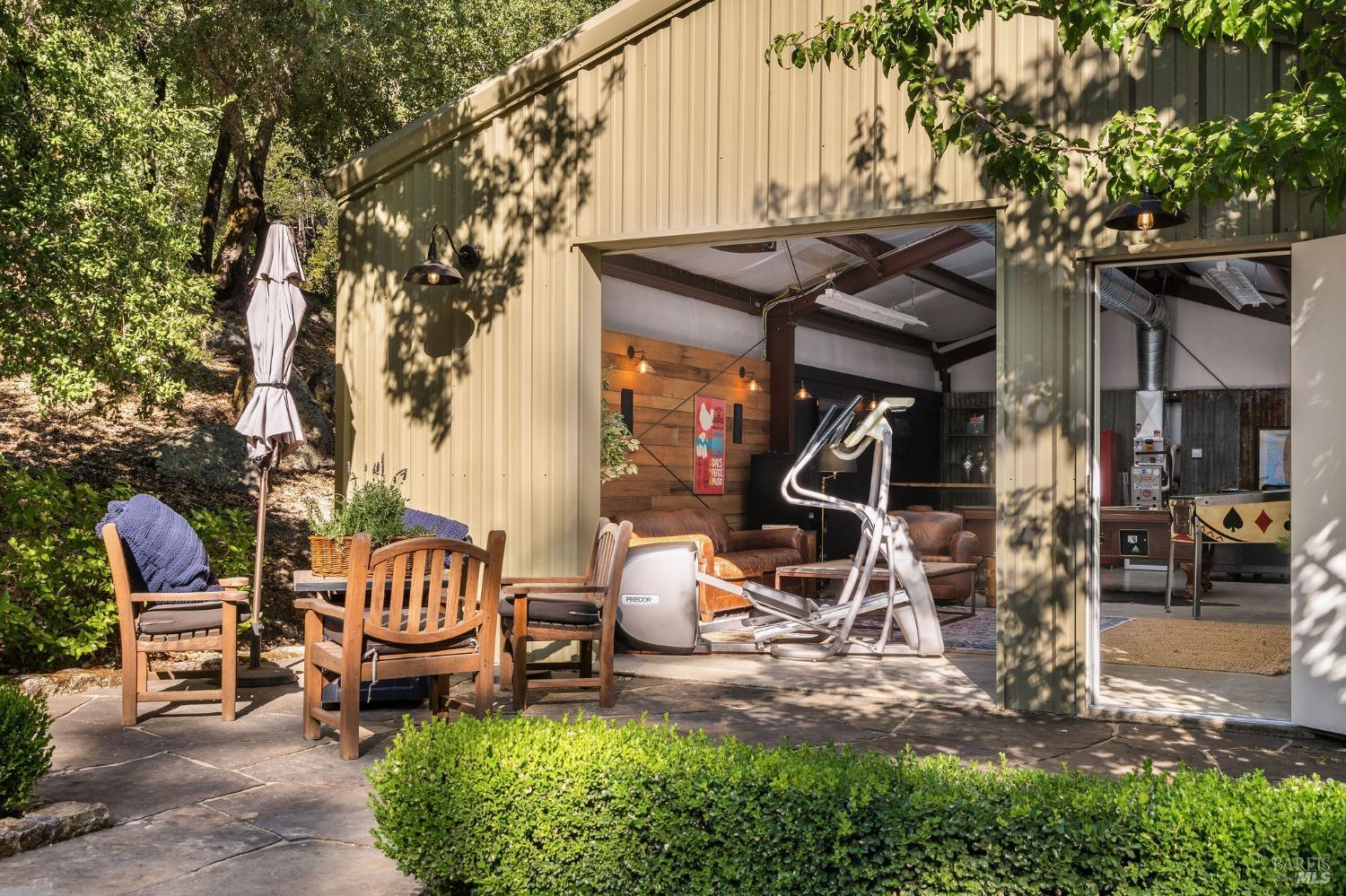 1450 Diamond Mountain Rd