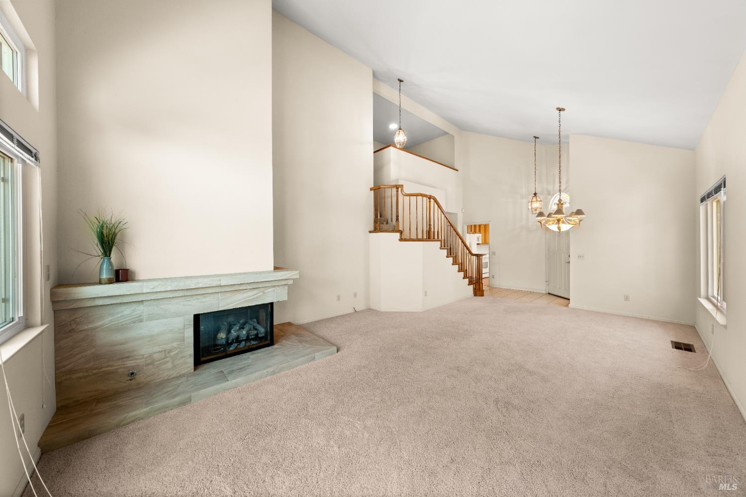 31 S Temelec Cir