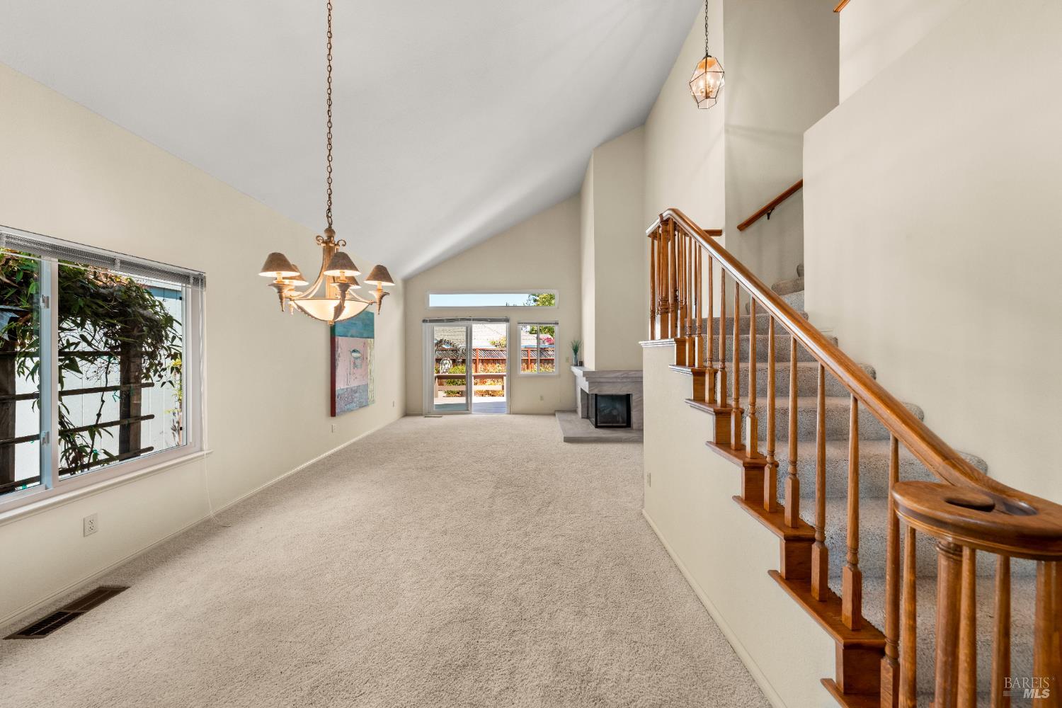31 S Temelec Cir
