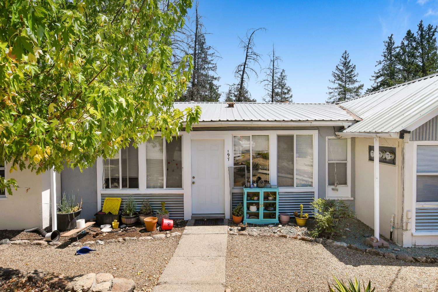 193 Sky Oaks Dr