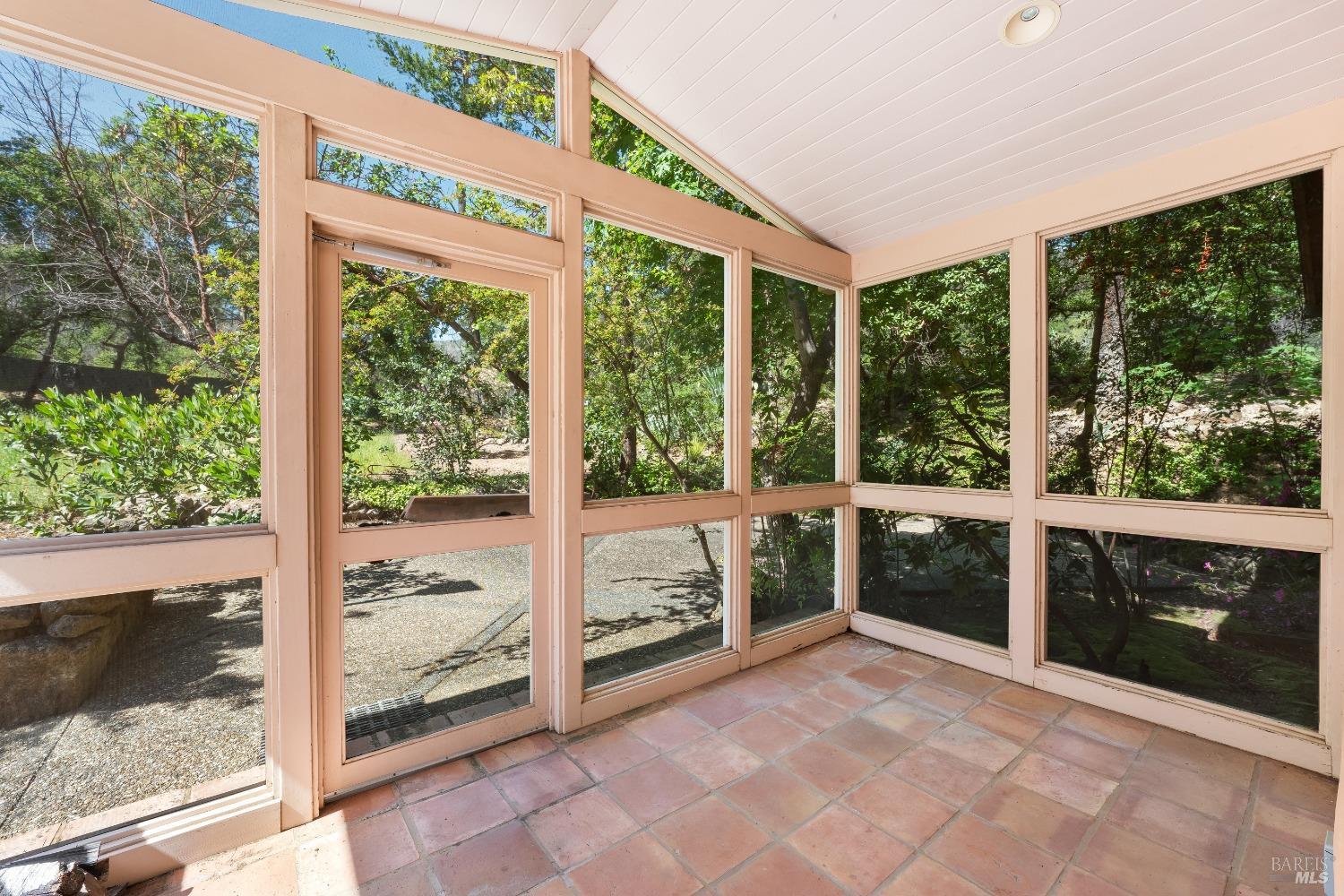 321 Dutch Henry Canyon Rd