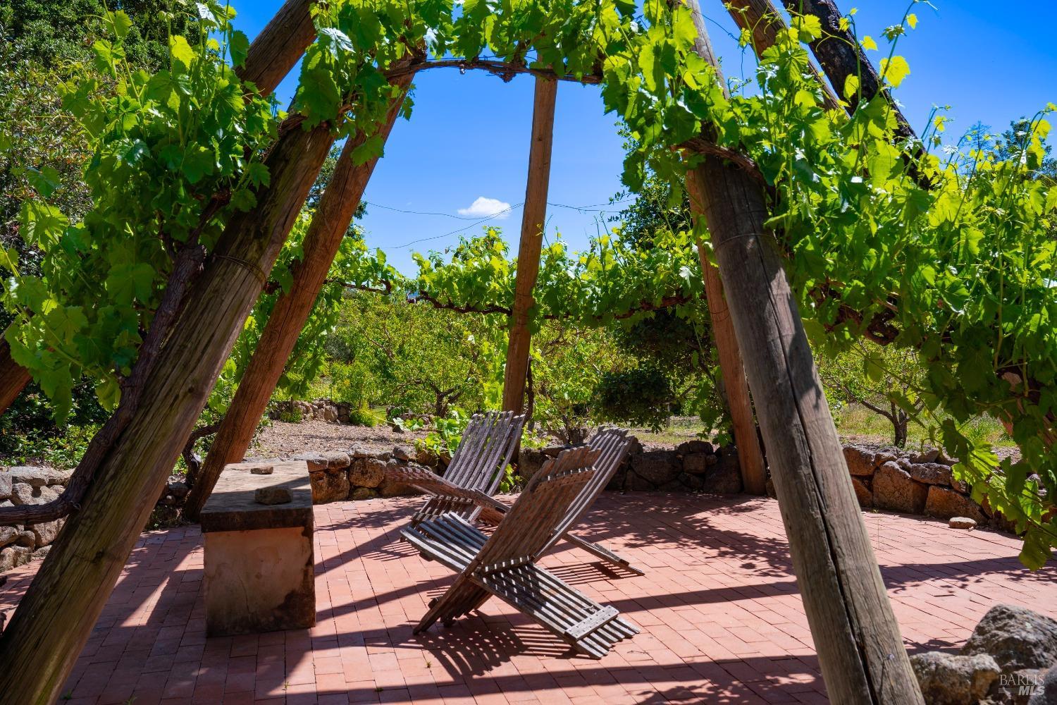 321 Dutch Henry Canyon Rd