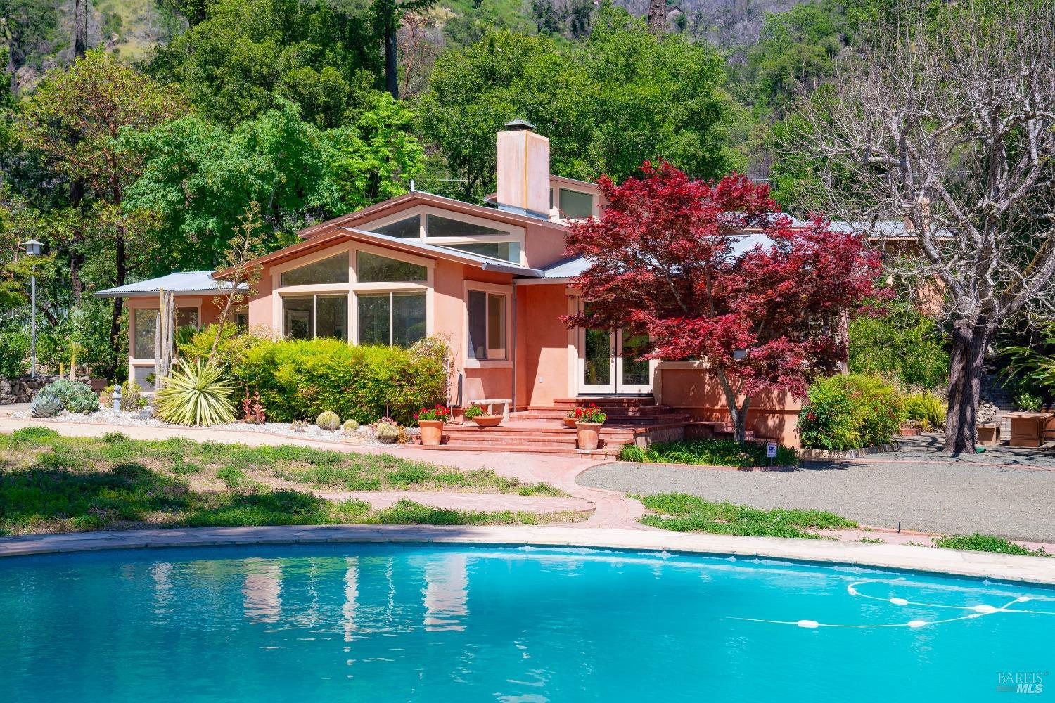 321 Dutch Henry Canyon Rd