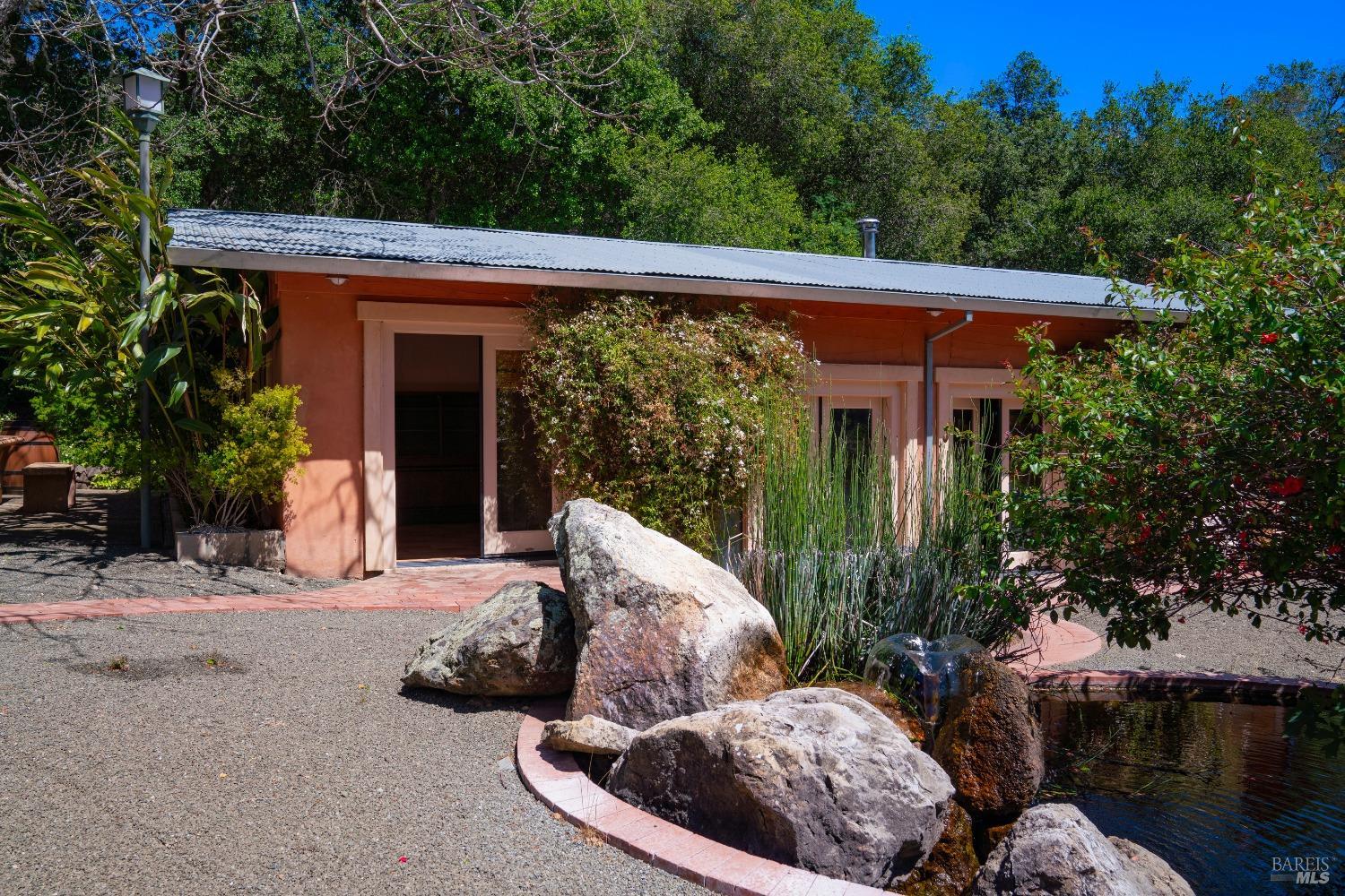 321 Dutch Henry Canyon Rd