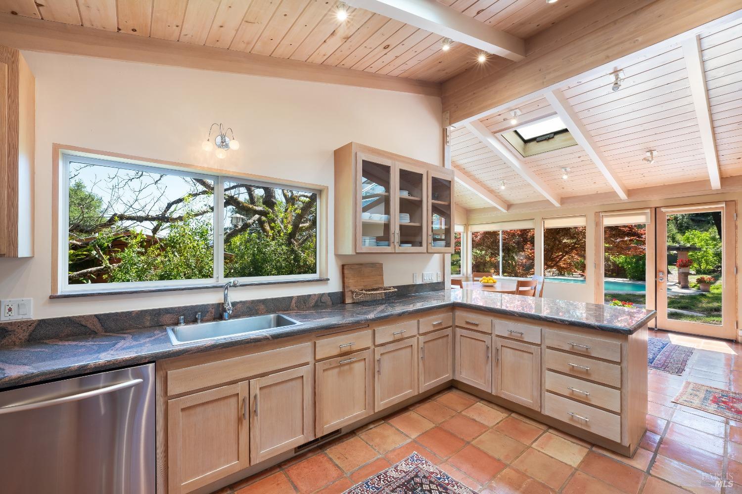 321 Dutch Henry Canyon Rd