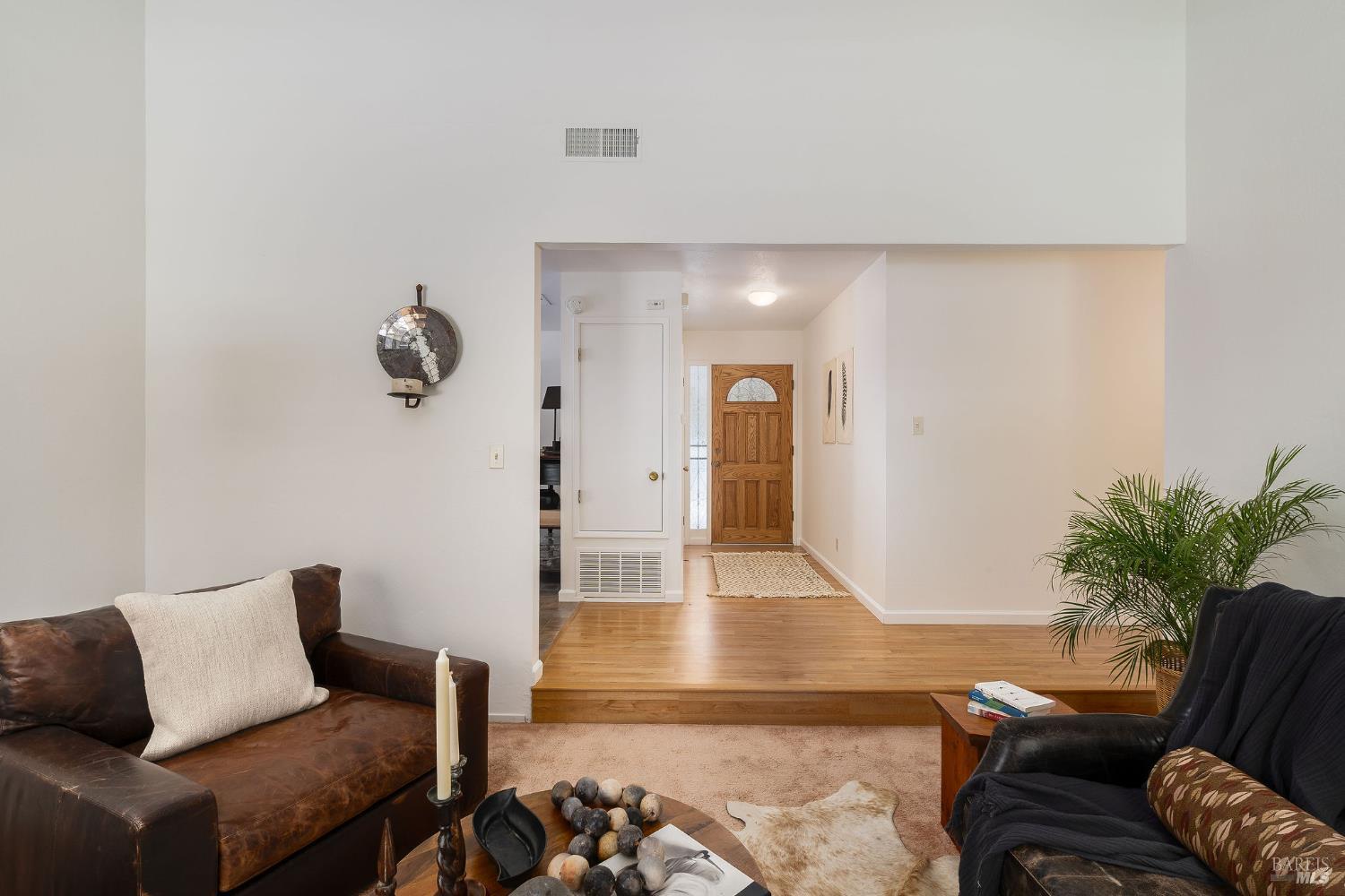 1560 Salvador Ave