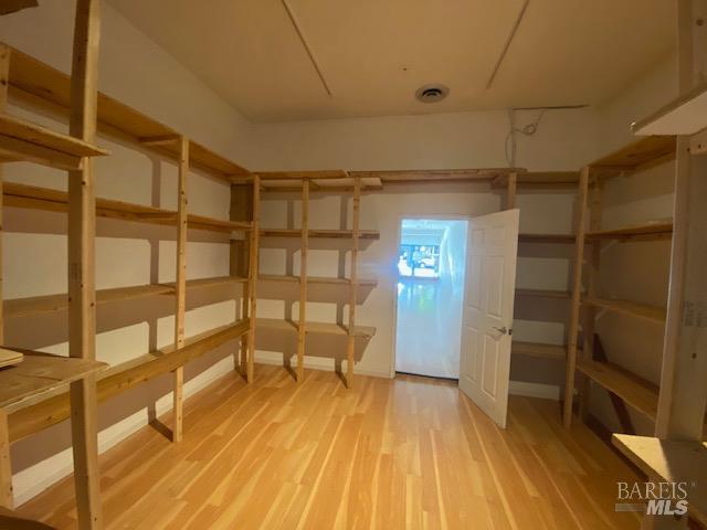 1226 Main St