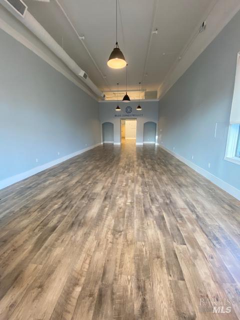 1424 Main St