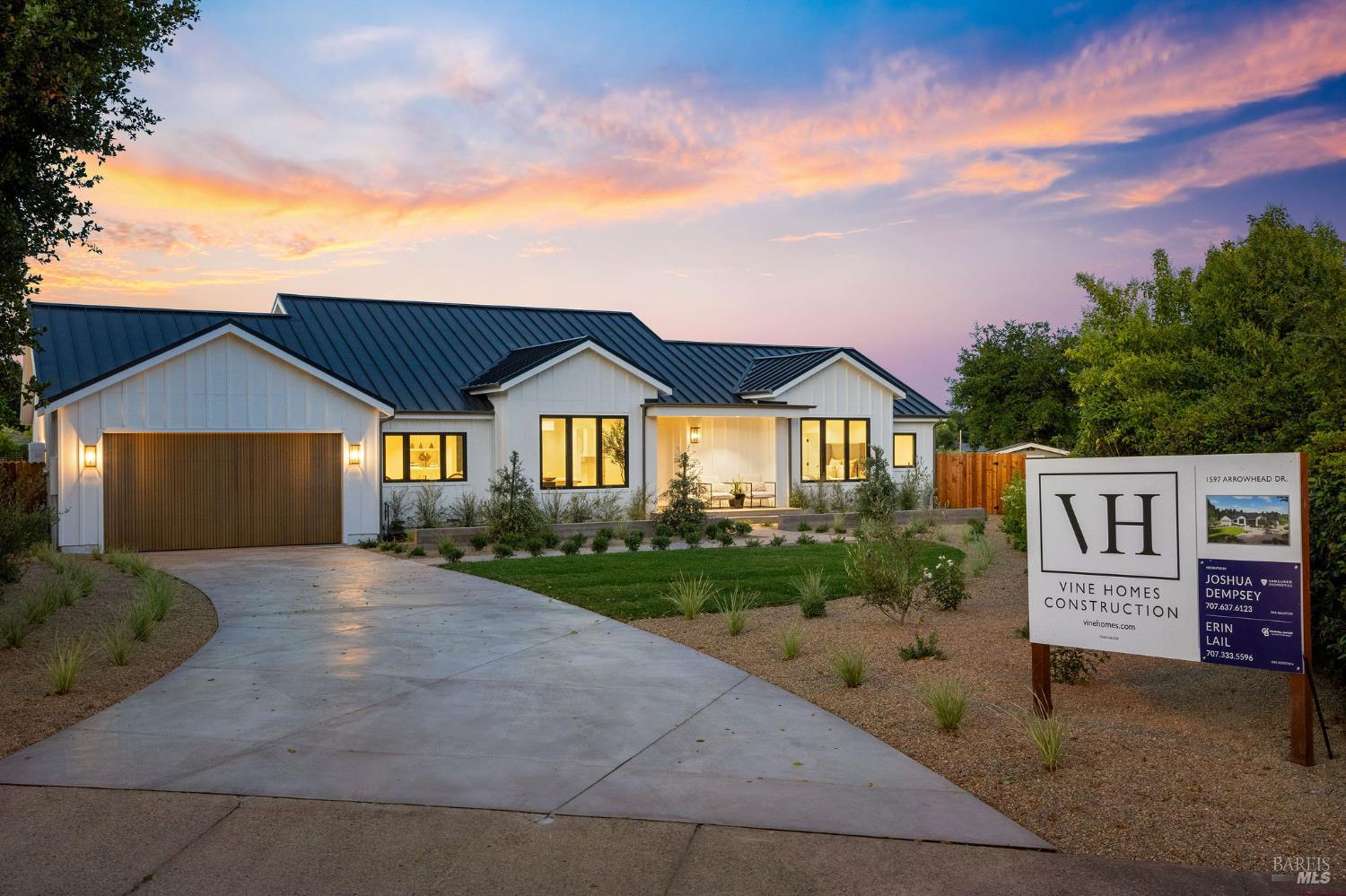 1597 Arrowhead Dr