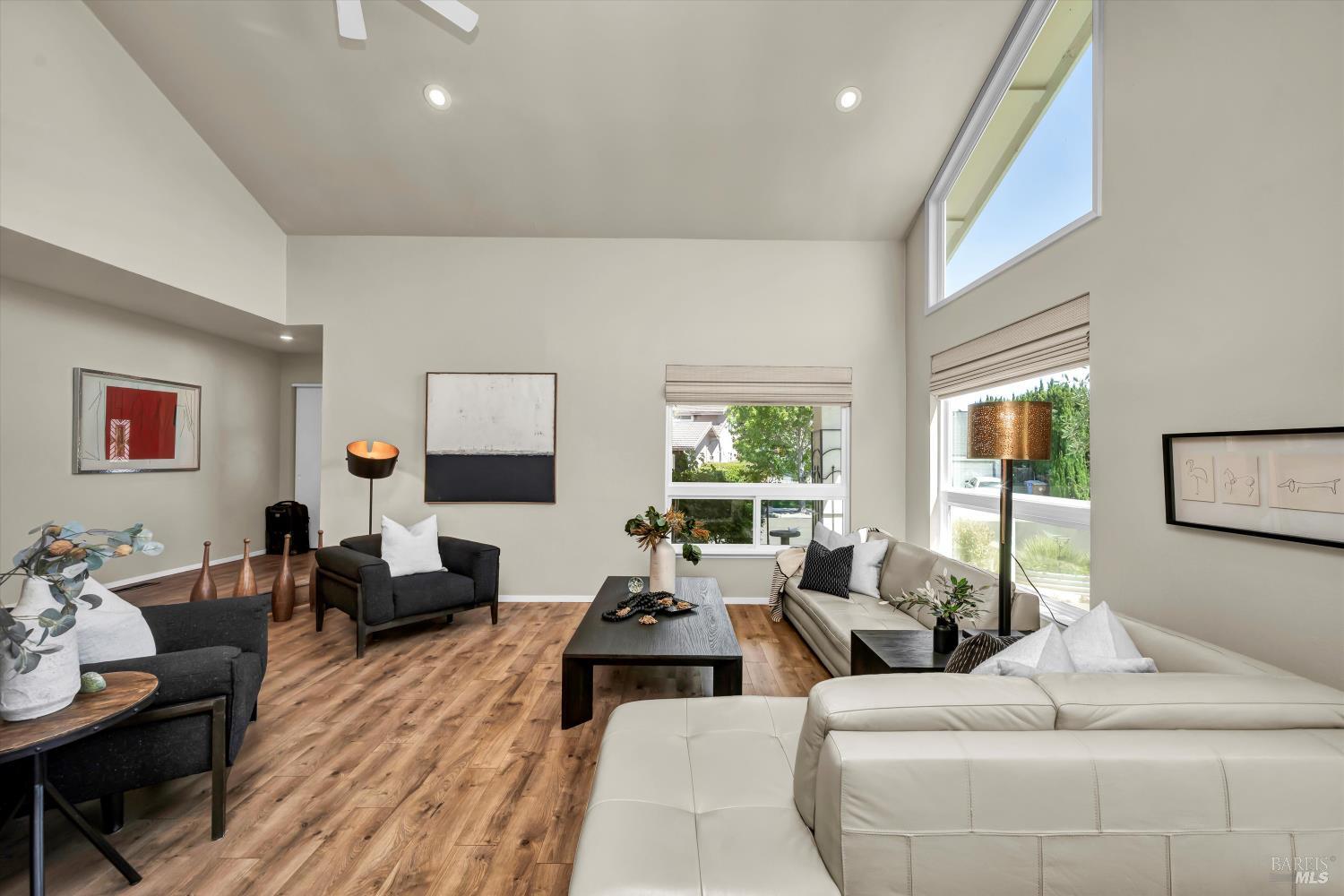 1183 Mountain View Cir