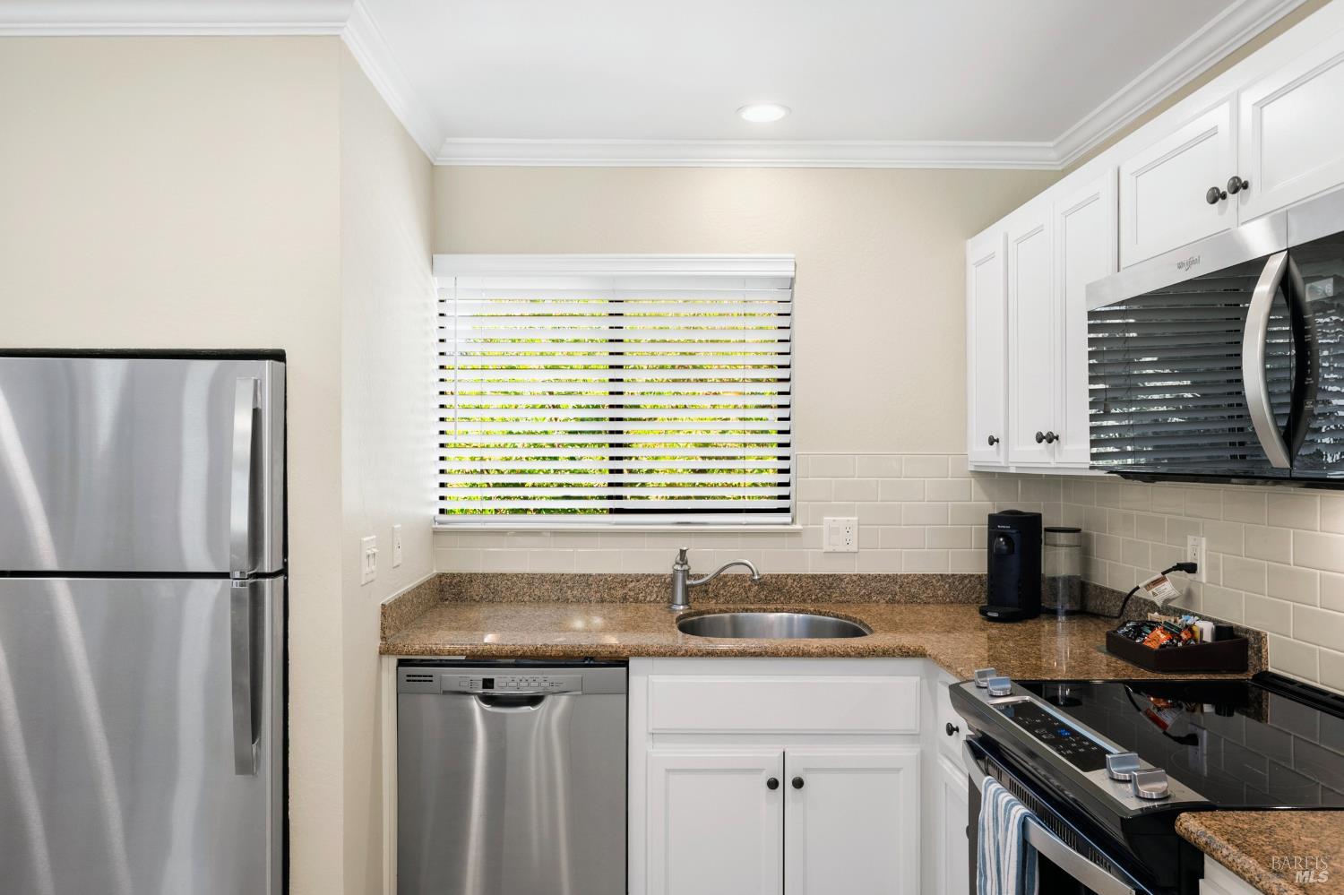 833 Augusta Cir