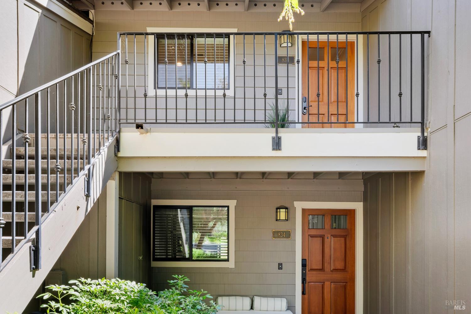 833 Augusta Cir