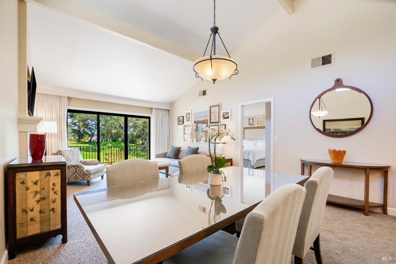 833 Augusta Cir