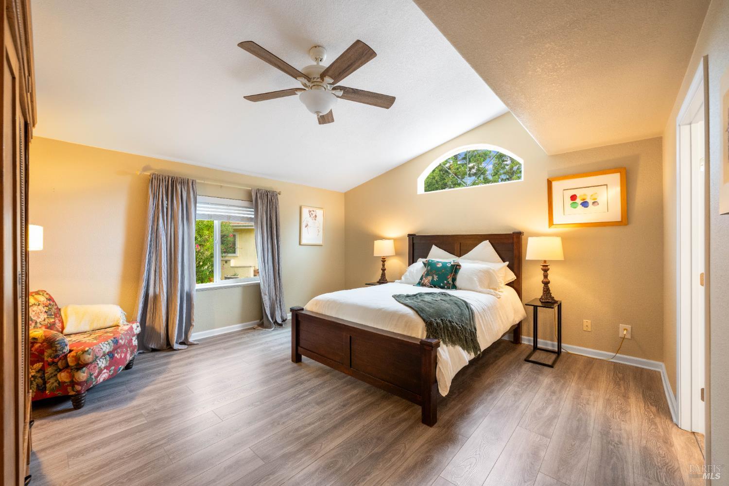 4 La Canada Ct
