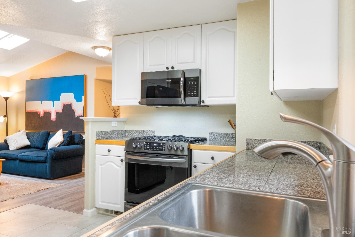 4 La Canada Ct