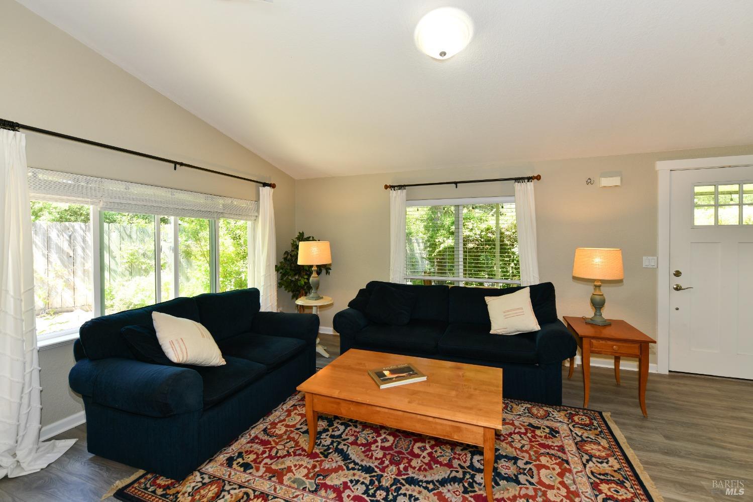 4 La Canada Ct