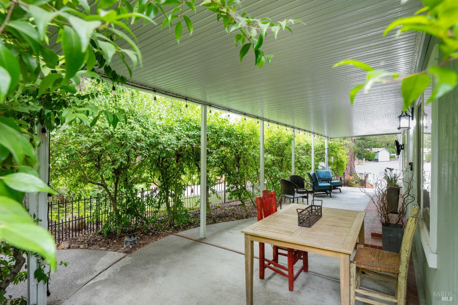 4 La Canada Ct