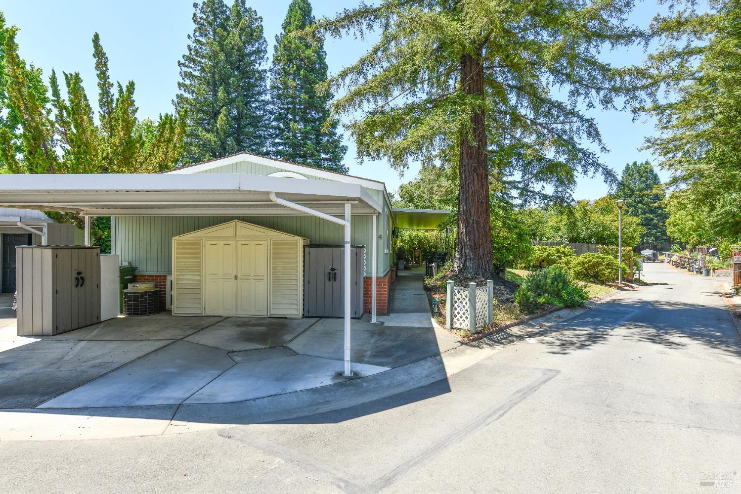 4 La Canada Ct