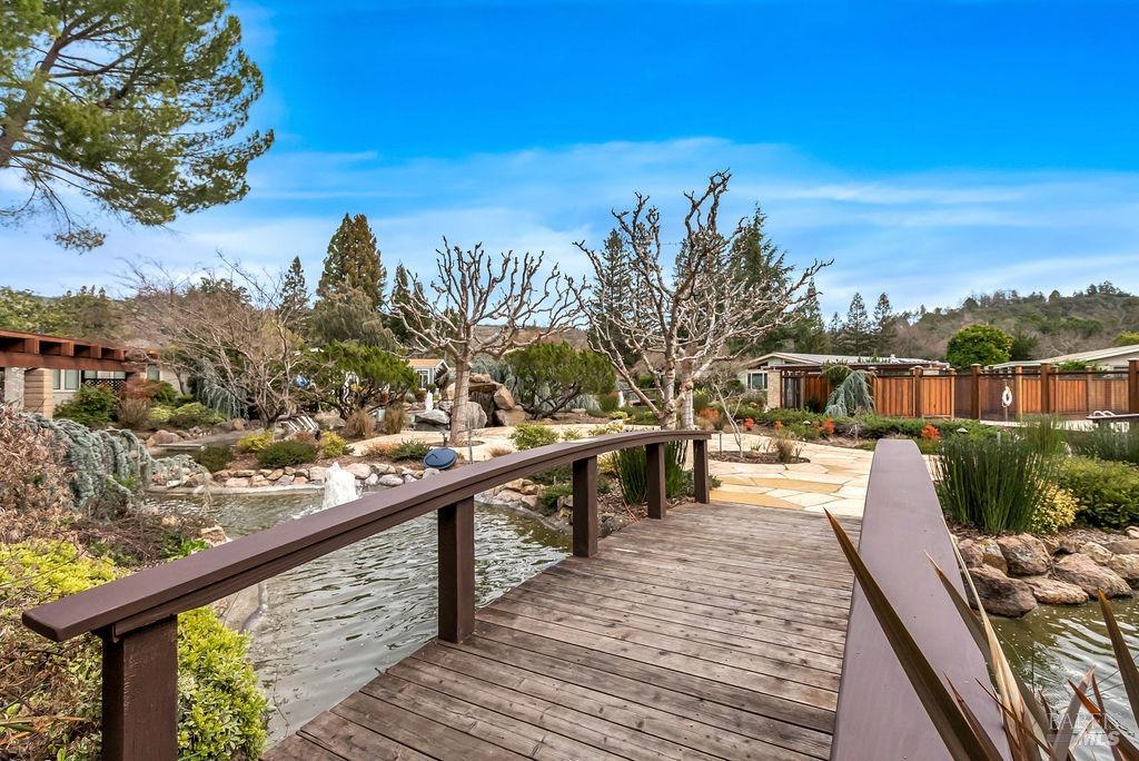 4 La Canada Ct