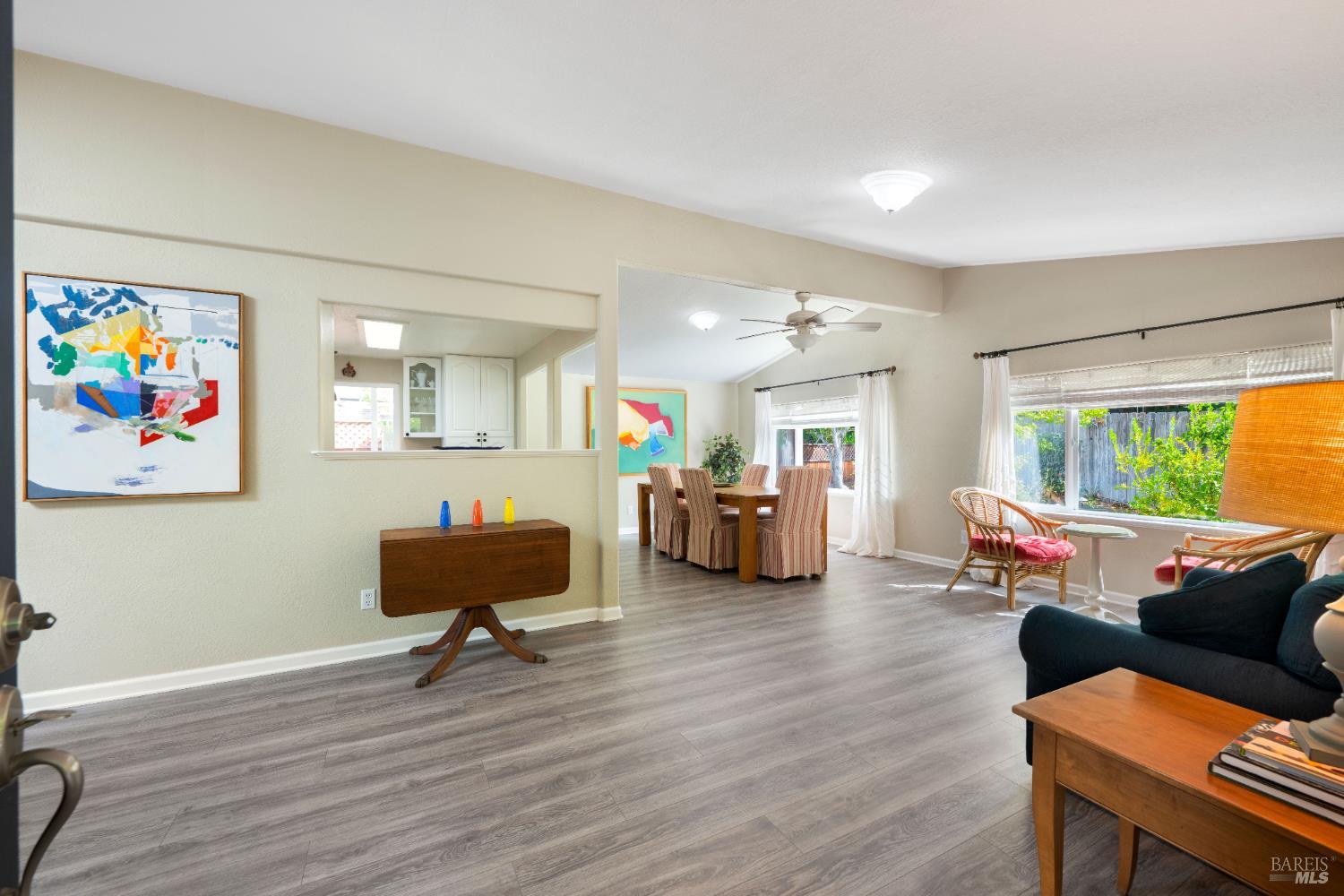 4 La Canada Ct