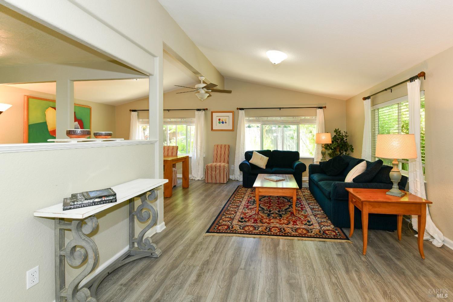 4 La Canada Ct