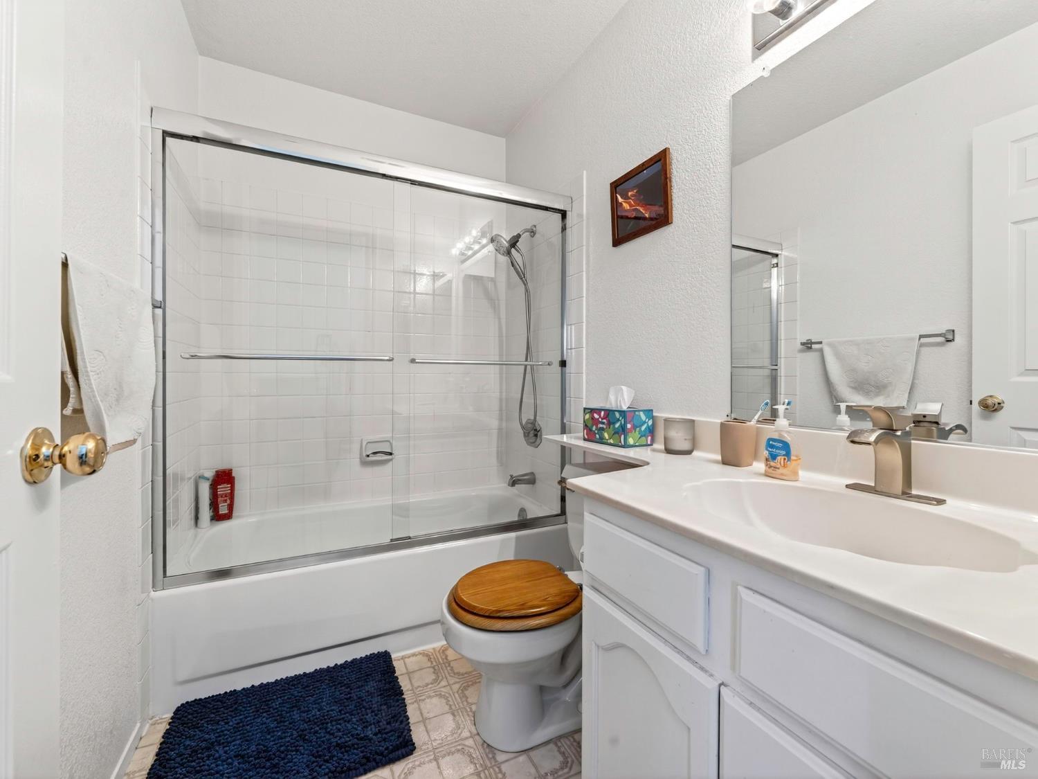22 Valley West Cir