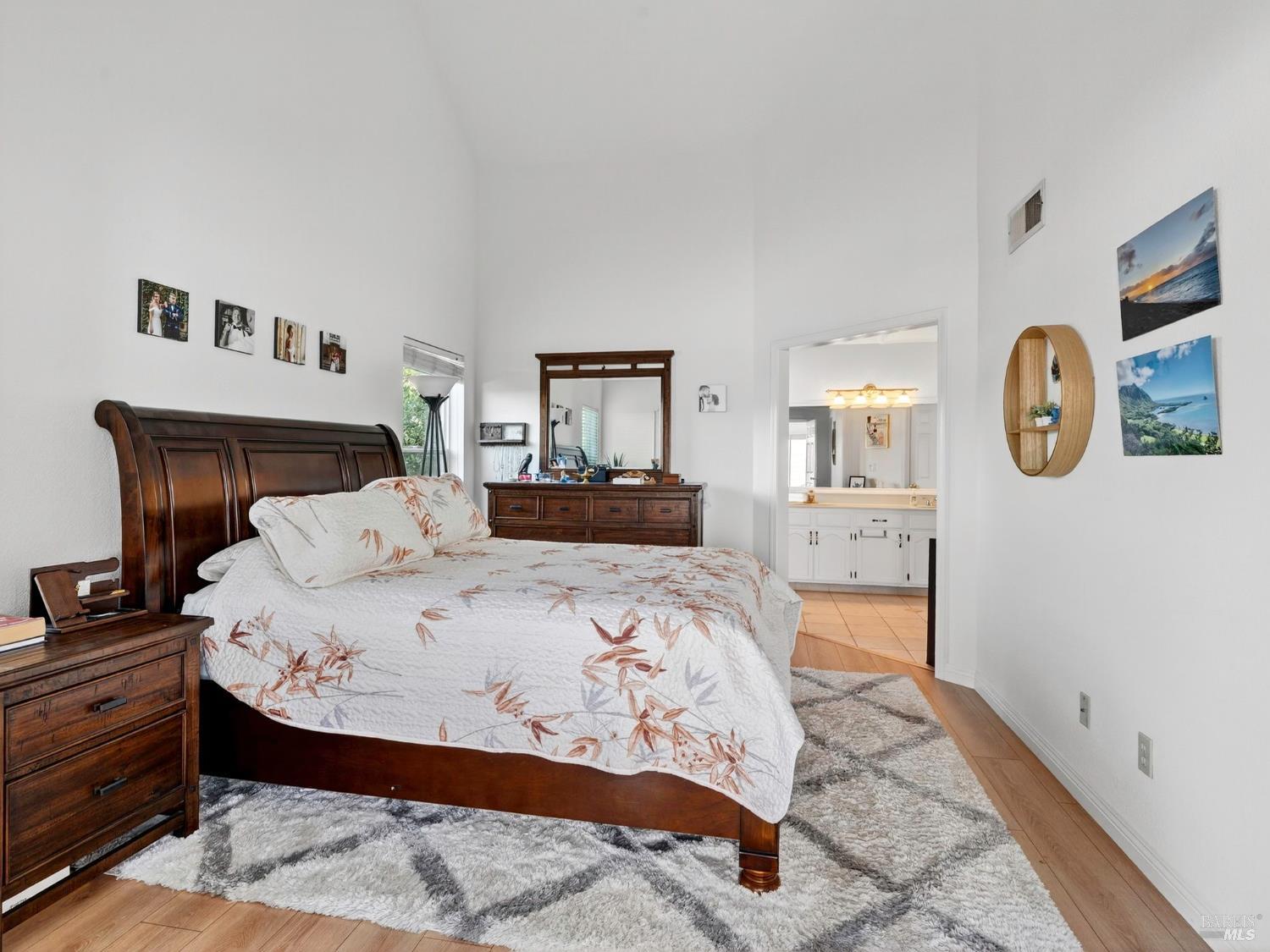 22 Valley West Cir