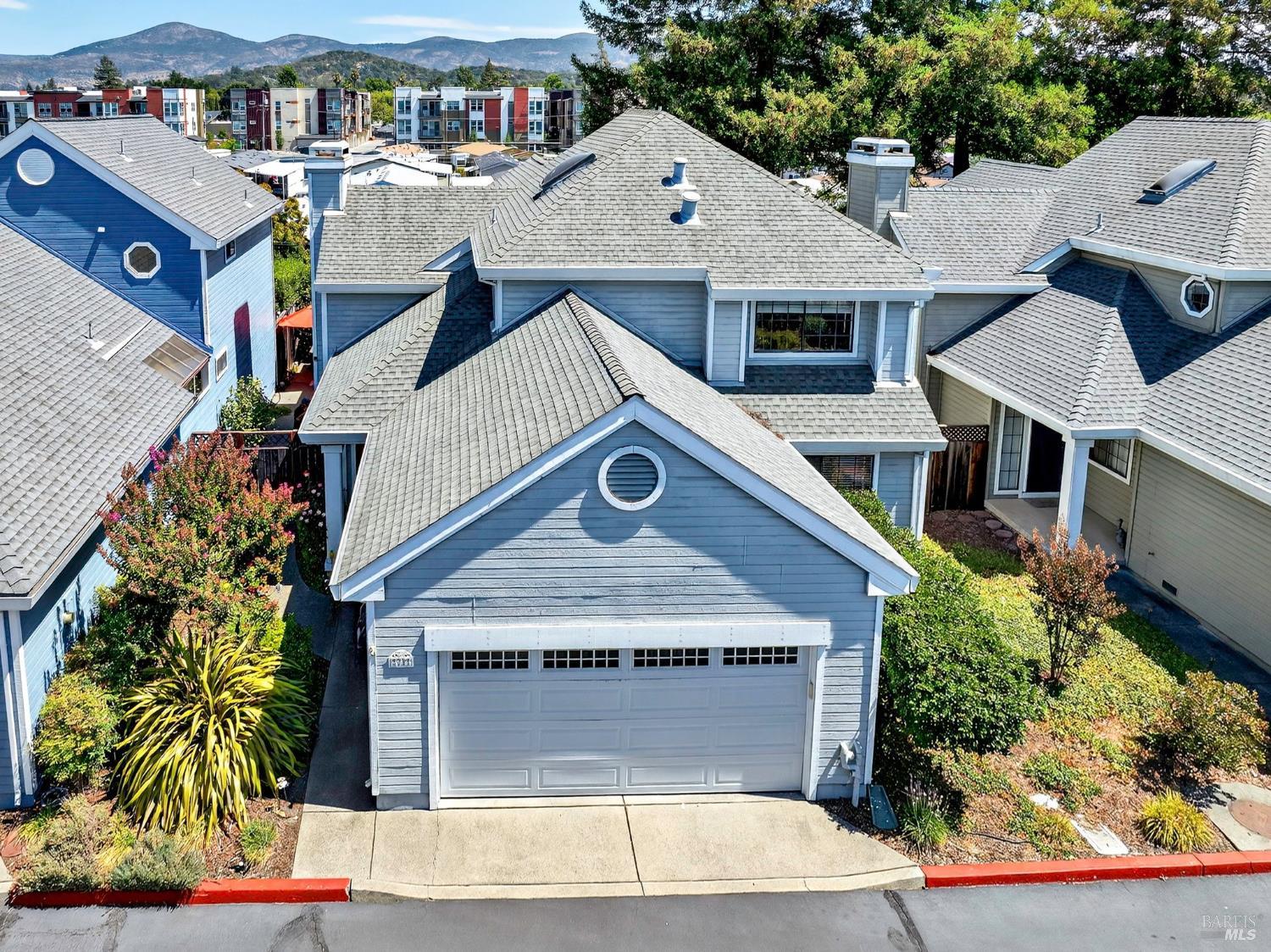 22 Valley West Cir
