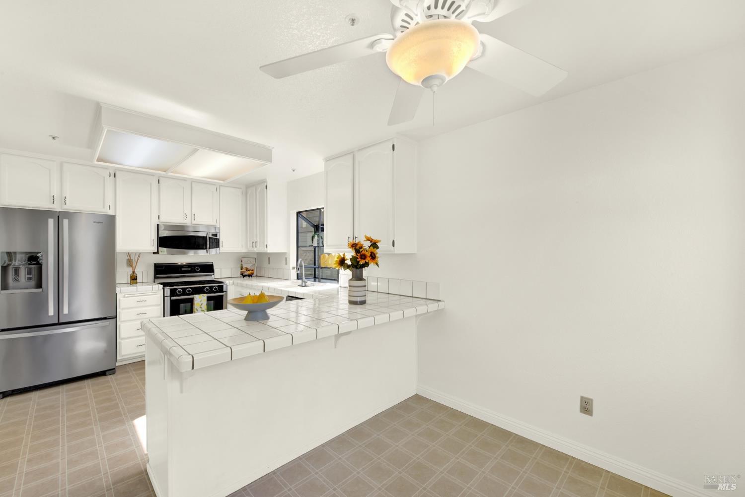 22 Valley West Cir