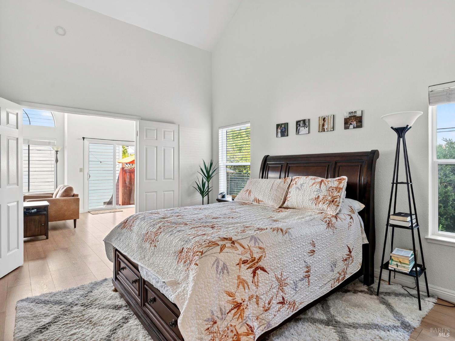 22 Valley West Cir