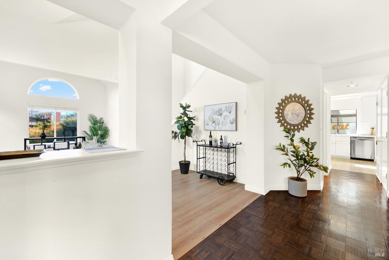 22 Valley West Cir
