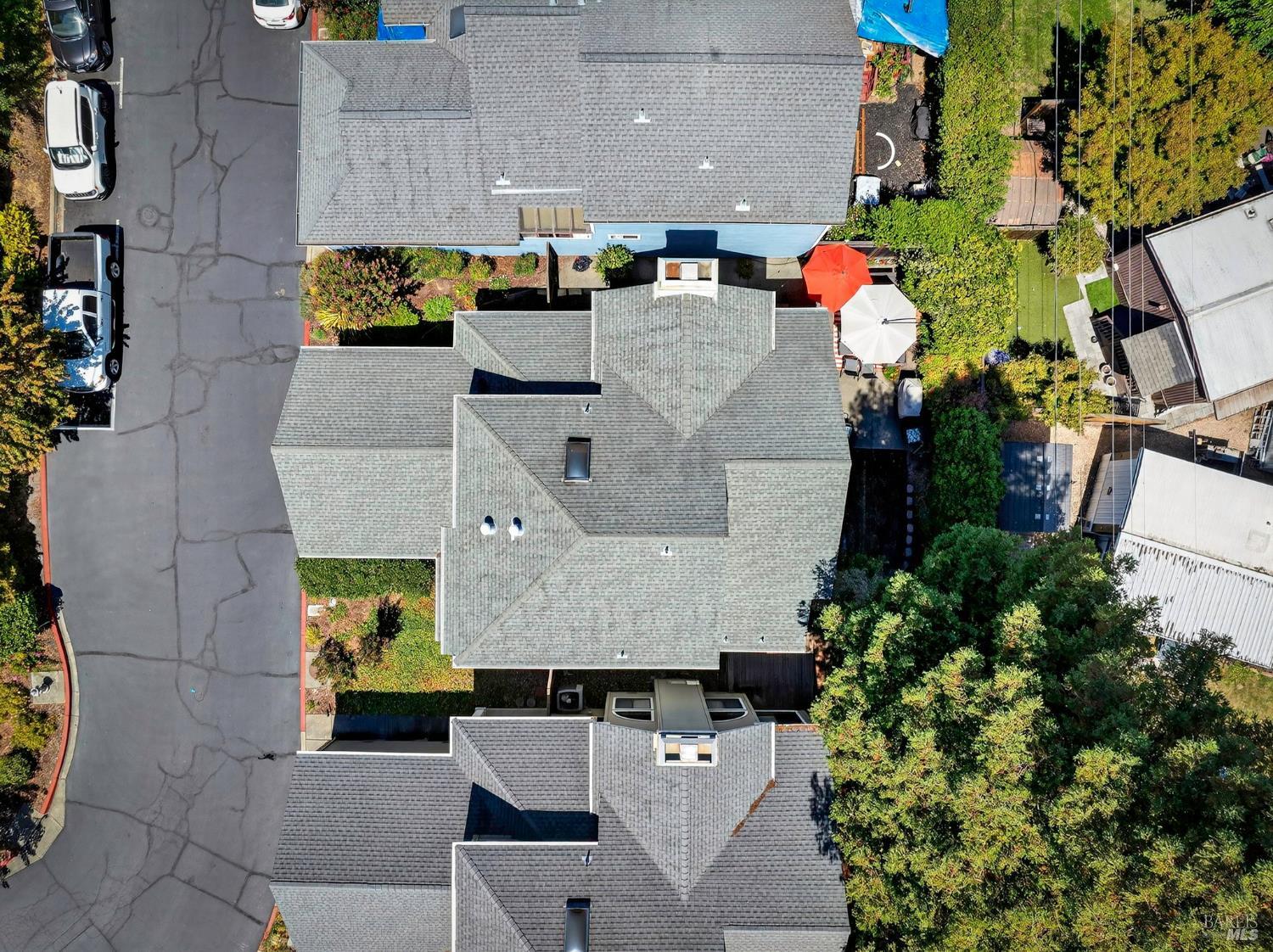 22 Valley West Cir