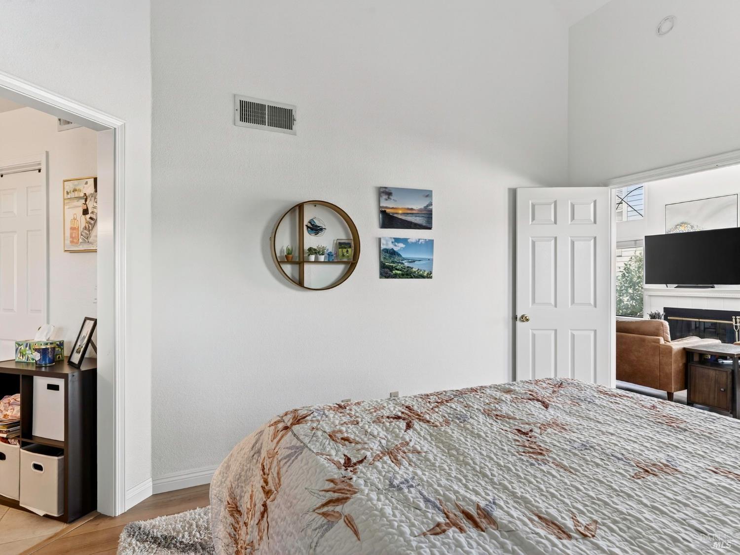 22 Valley West Cir