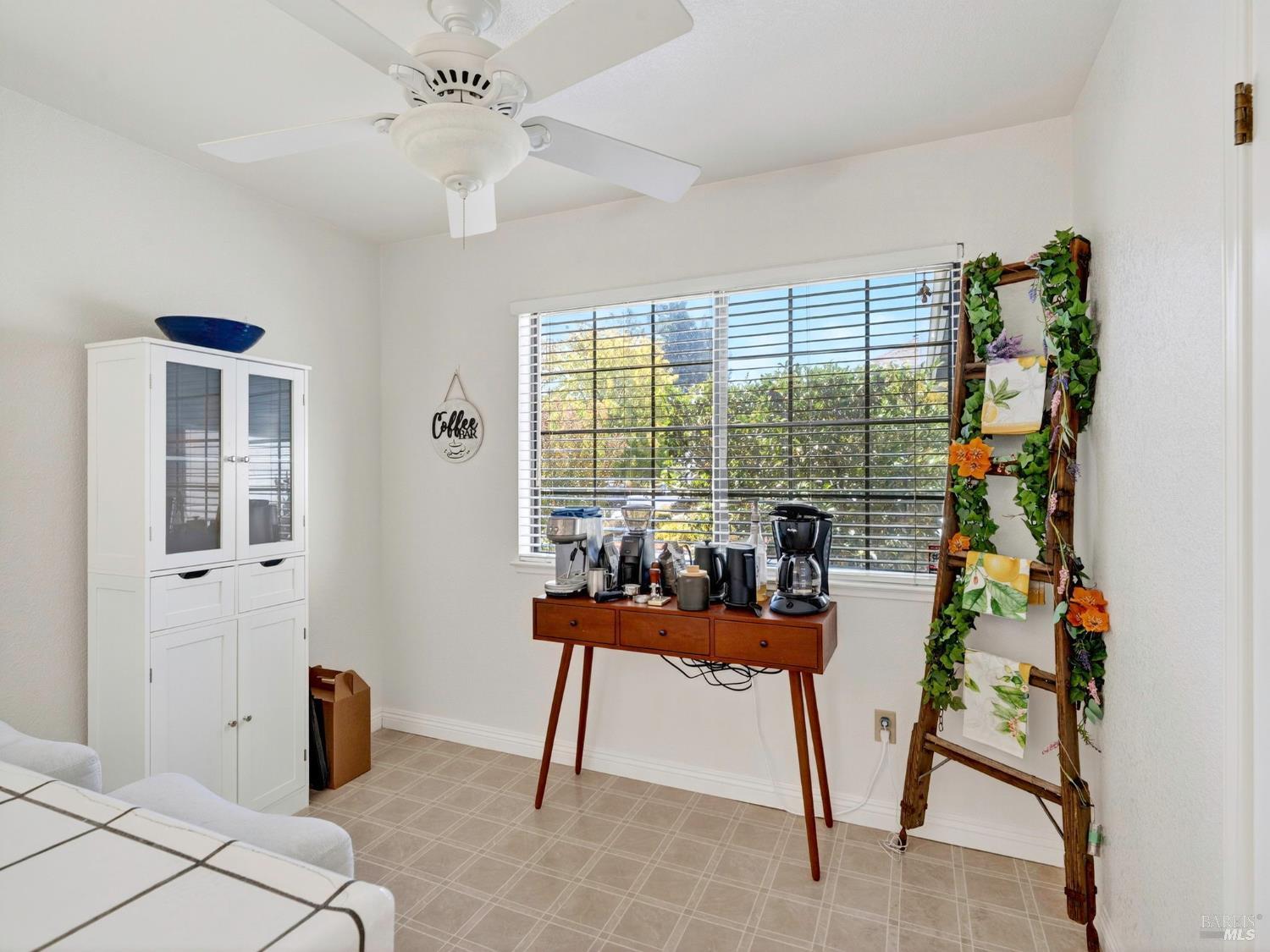 22 Valley West Cir