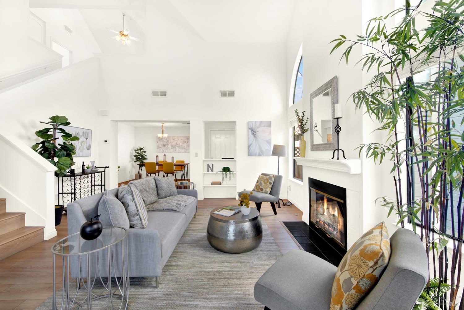 22 Valley West Cir