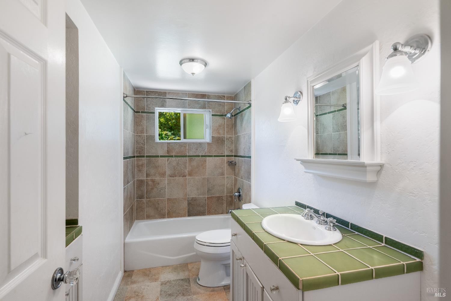 3337 Kensington Cir