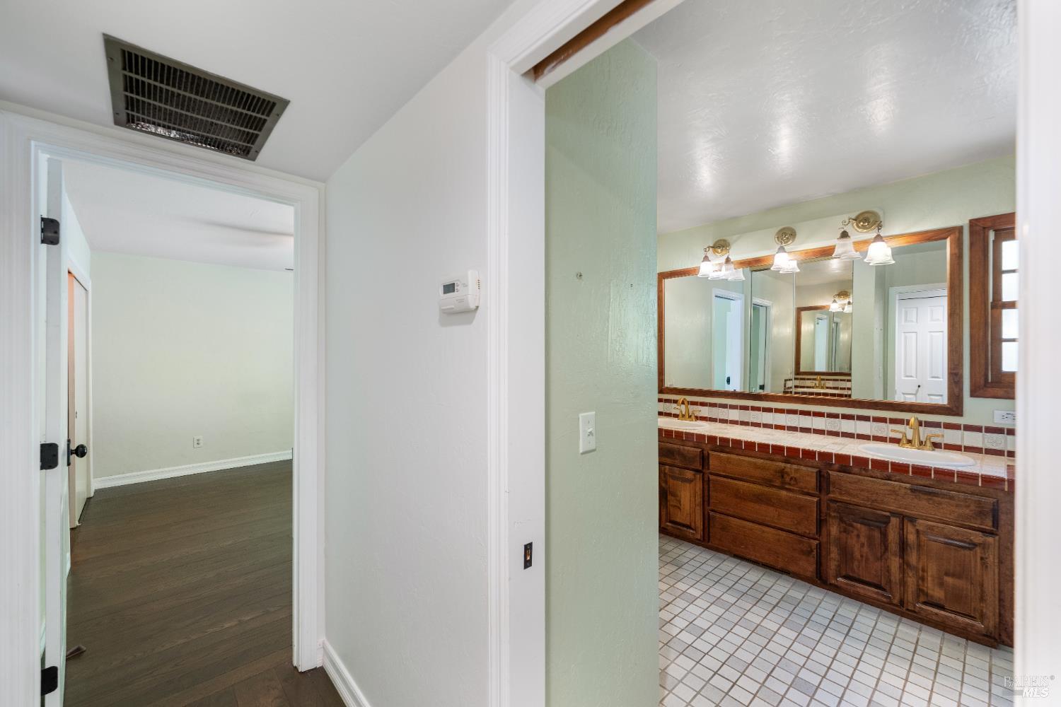 3337 Kensington Cir