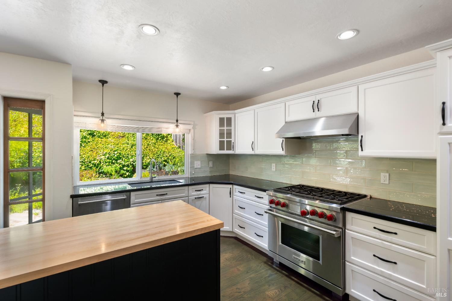 3337 Kensington Cir