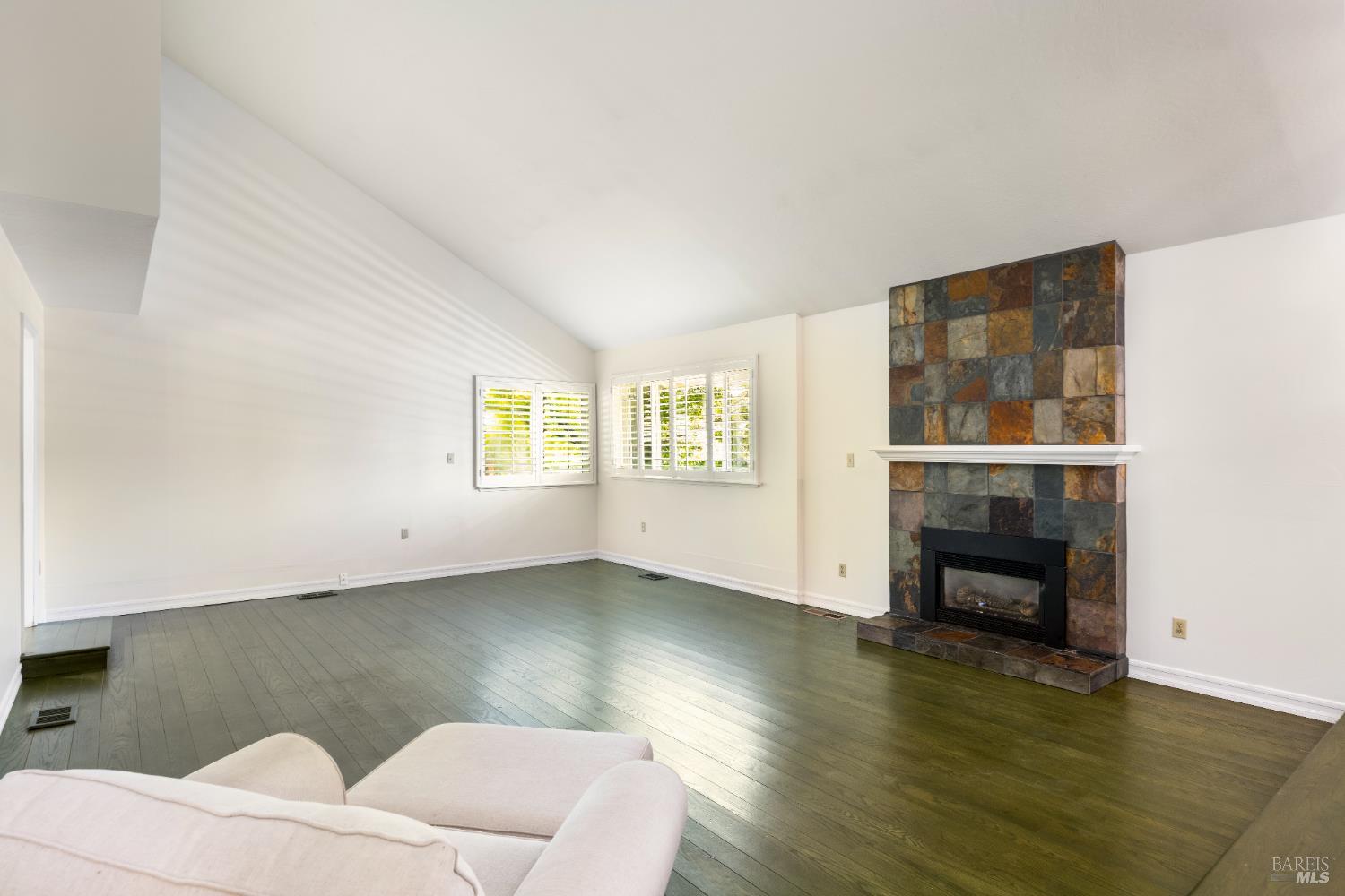 3337 Kensington Cir