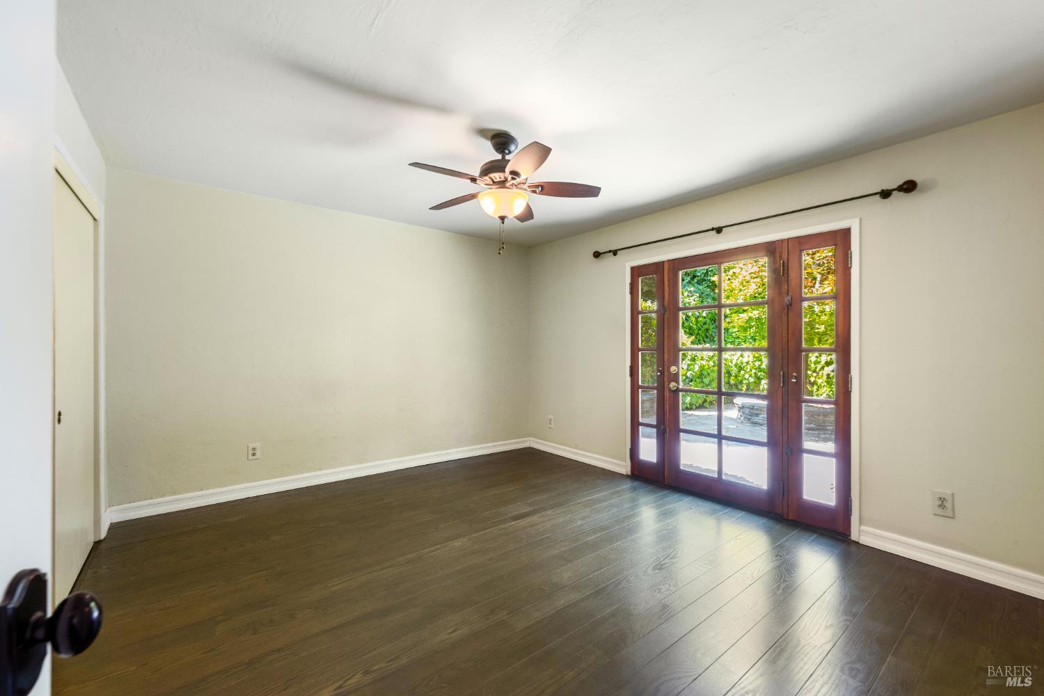 3337 Kensington Cir