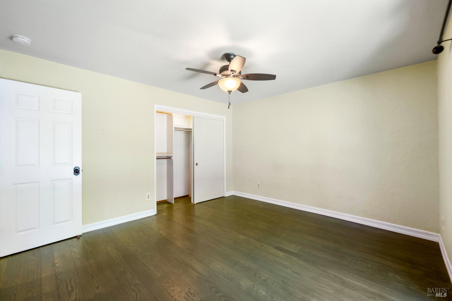 3337 Kensington Cir