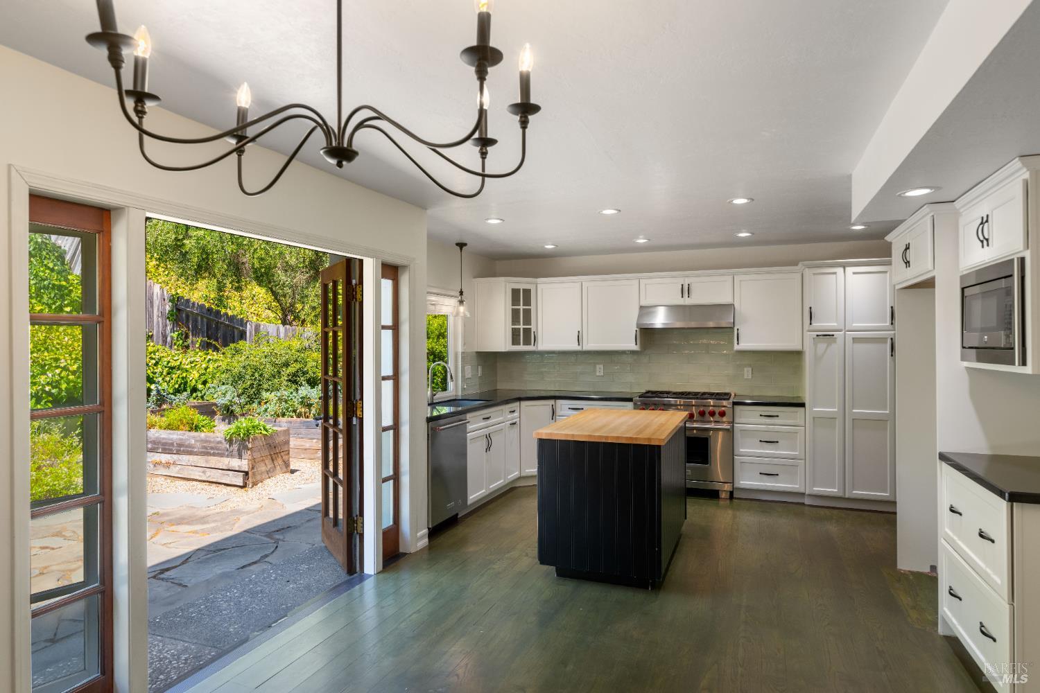 3337 Kensington Cir
