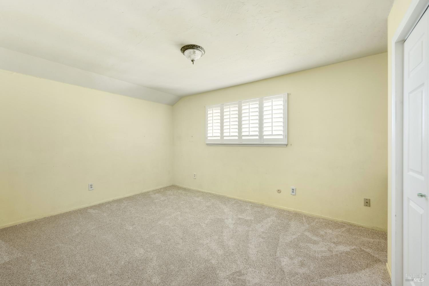 3337 Kensington Cir